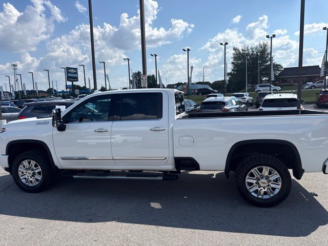 Used 2025 Chevrolet Silverado 3500 High Country w/ High Country Premium Package AWD/4WD image 27