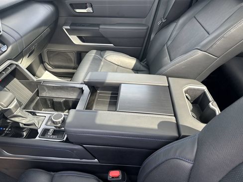 Certified 2025 Toyota Sequoia Platinum AWD/4WD image 23