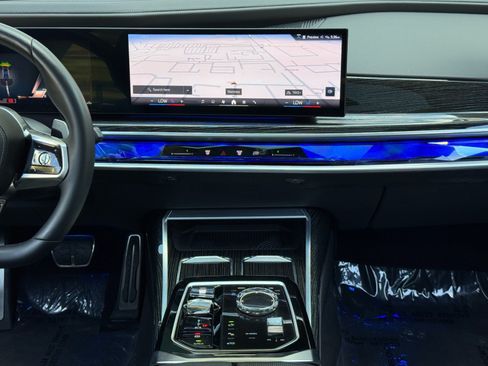 Used 2023 BMW 740i w/ Executive Package RWD image 26