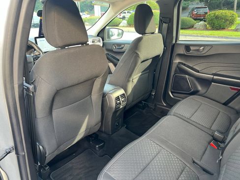 Used 2023 Ford Escape Active w/ Tech Pack #1 AWD/4WD image 16