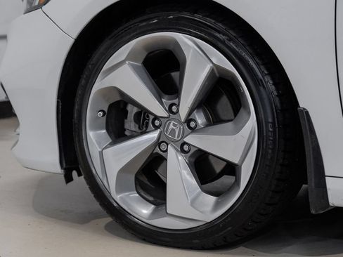 Used 2018 Honda Accord Touring image 72