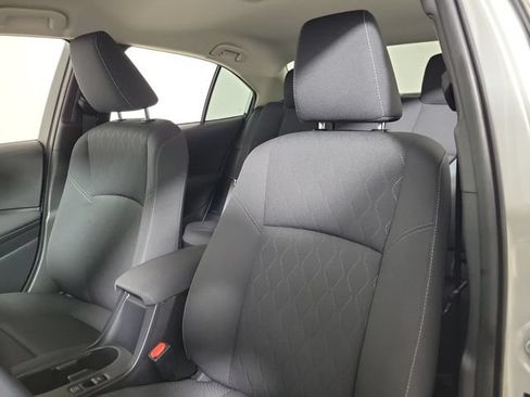 Used 2025 Toyota Corolla LE FWD image 20