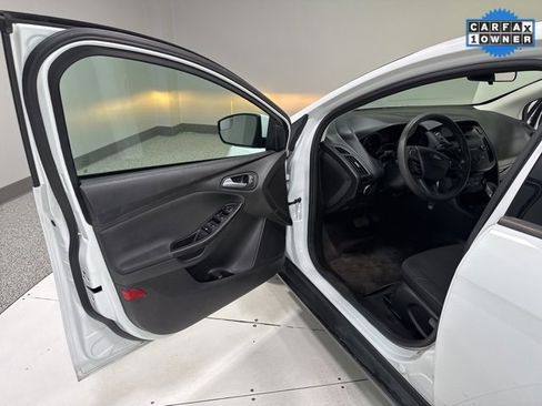 Used 2018 Ford Focus SE image 5
