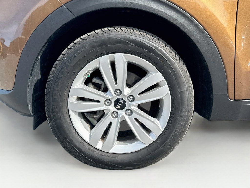 Used 2017 Kia Sportage LX AWD/4WD image 29