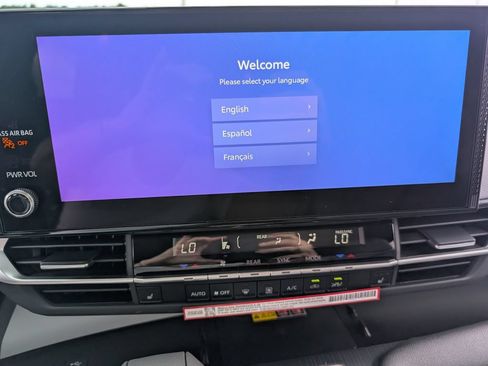 New 2026 Toyota Sienna XLE FWD image 6