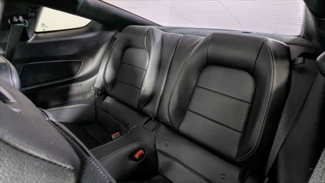 Used 2016 Ford Mustang GT Premium w/ Equipment Group 401A RWD image 16