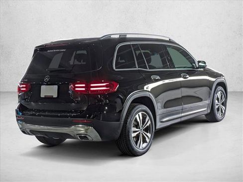 Certified 2025 Mercedes-Benz GLB 250 image 8
