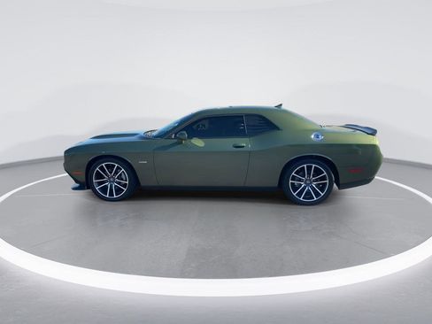 Used 2023 Dodge Challenger R/T w/ Plus Package image 5
