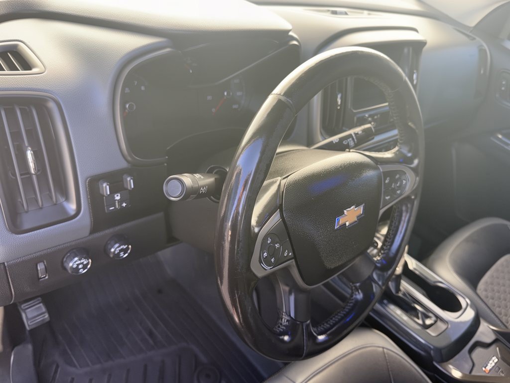 Used 2019 Chevrolet Colorado Z71 AWD/4WD image 4