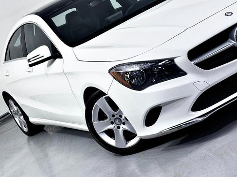 Used 2017 Mercedes-Benz CLA 250 image 4