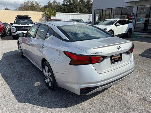 Used 2020 Nissan Altima 2.5 S image 4