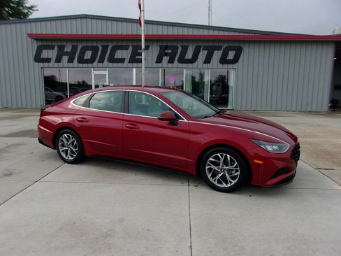 Used 2023 Hyundai Sonata SEL image 2
