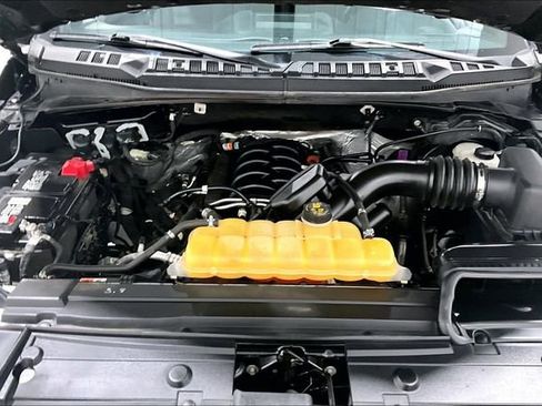 Used 2018 Ford F150 XLT w/ Equipment Group 302A Luxury AWD/4WD image 32