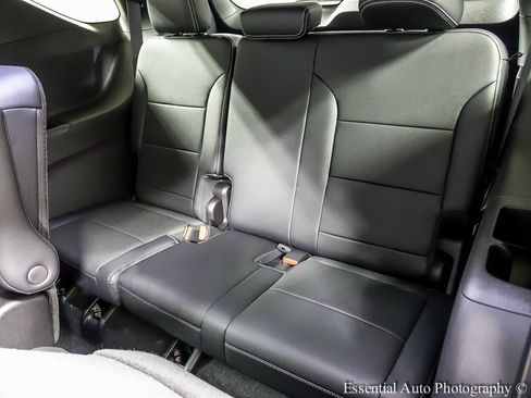 New 2026 Chevrolet Traverse LT w/ Driver Confidence Package image 11