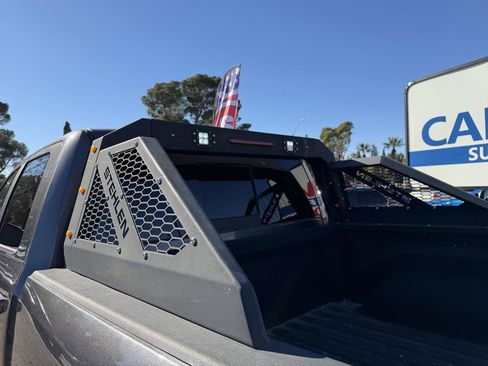 Used 2019 RAM 1500 Classic SLT w/ Luxury Group image 6