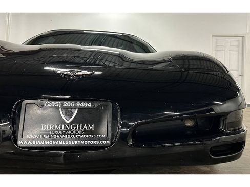 Used 1998 Chevrolet Corvette Coupe w/ Memory Pkg RWD image 5