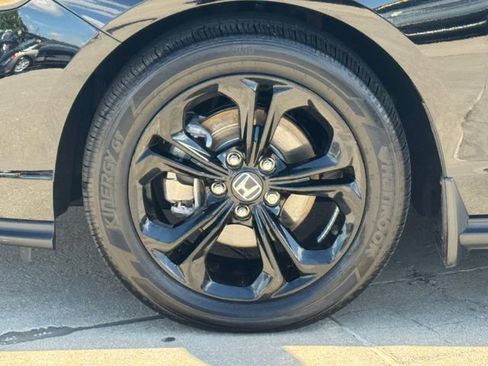 Certified 2025 Honda Accord SE image 7