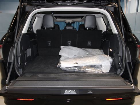 New 2025 Lincoln Navigator L Reserve AWD/4WD image 46
