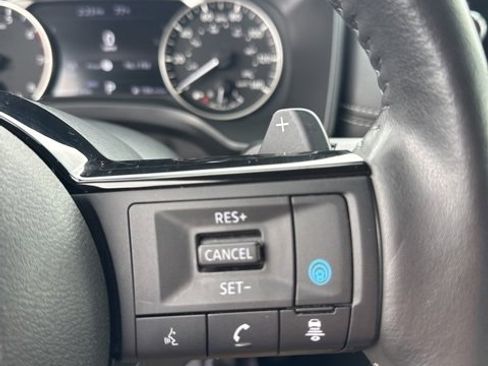 Certified 2022 Nissan Rogue SV w/ SV Premium Package image 30