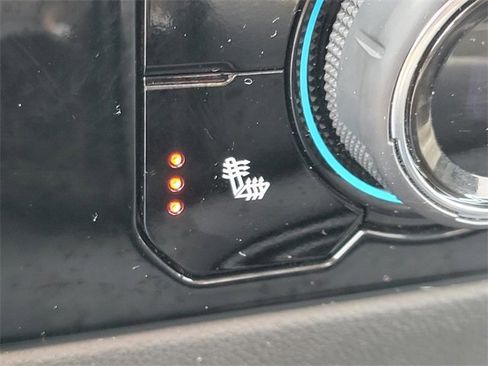 Used 2023 Chevrolet Silverado 1500 LT image 8