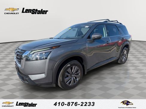Used 2023 Nissan Pathfinder SV AWD/4WD image 1