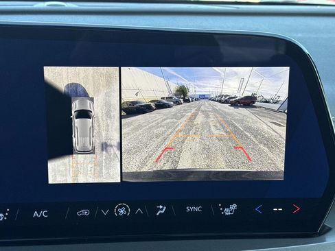 New 2026 Chevrolet Traverse LT w/ Driver Confidence Package image 26