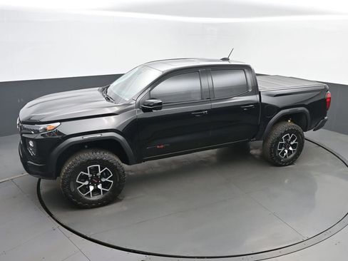 Used 2024 GMC Canyon AT4X image 39