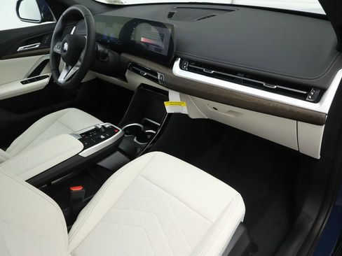 New 2026 BMW X1 xDrive28i w/ Convenience Package image 18