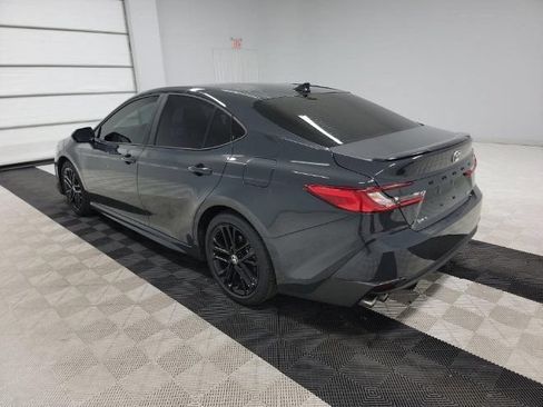 Used 2025 Toyota Camry SE w/ Convenience Package FWD image 6
