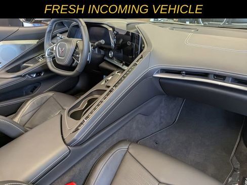 Used 2022 Chevrolet Corvette Stingray Premium Cpe w/ Engine Appearance Package image 10