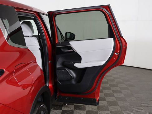 New 2025 Mitsubishi Outlander SE AWD/4WD image 24
