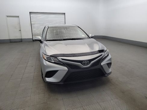 Used 2020 Toyota Camry SE image 14