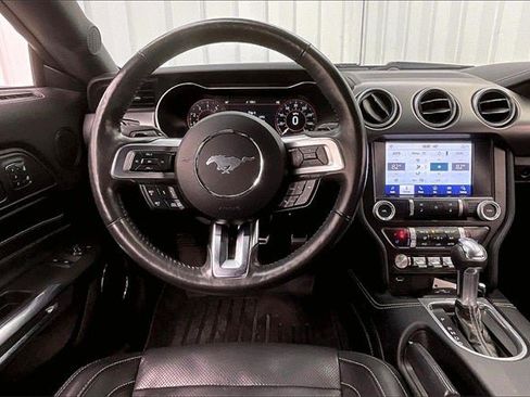 Used 2021 Ford Mustang GT Premium w/ Equipment Group 401A image 5