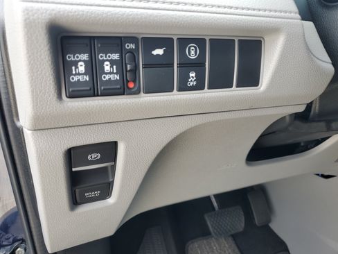 Used 2024 Honda Odyssey EX-L image 24