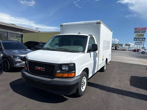 Used 2017 GMC Savana 3500 image 1