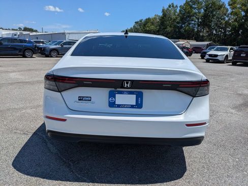 Used 2026 Honda Accord SE image 5