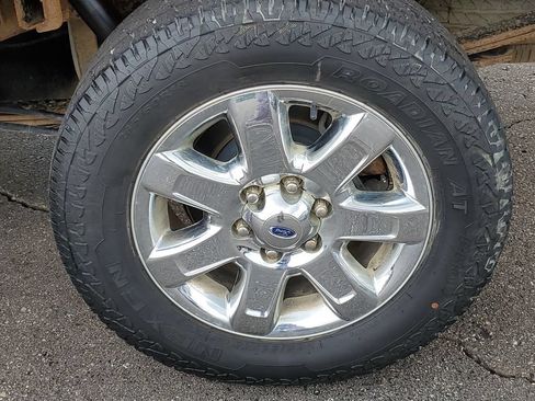 Used 2014 Ford F150 XLT w/ XLT Chrome Package RWD image 30