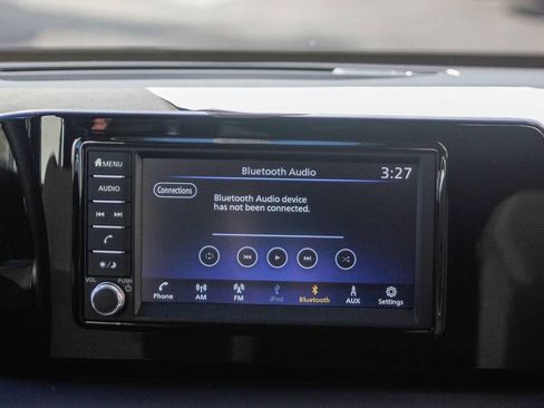 Certified 2025 Nissan Kicks S image 15