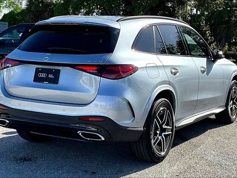 Used 2023 Mercedes-Benz GLC 300 4MATIC image 5