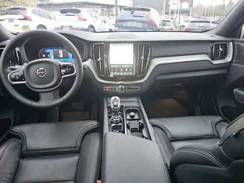 Used 2024 Volvo XC60 T8 Ultimate w/ Protection Package Premier image 21