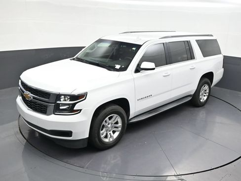 Used 2020 Chevrolet Suburban LS RWD image 15