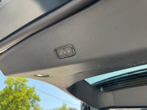 Used 2025 Ford Expedition Active AWD/4WD image 15