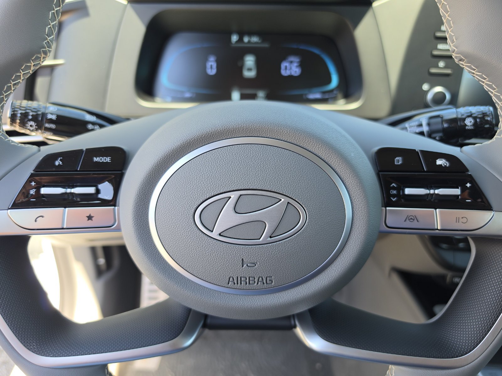 New 2026 Hyundai Elantra Sport FWD image 28