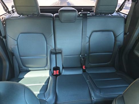 Used 2022 Ford Bronco Badlands w/ Sasquatch Package AWD/4WD image 15
