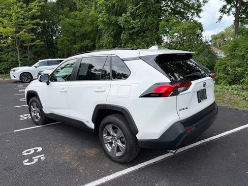 Used 2023 Toyota RAV4 LE AWD/4WD image 10