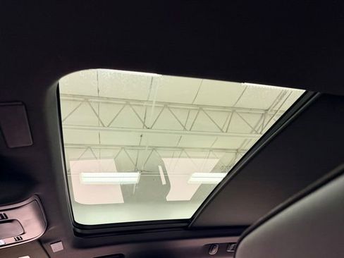 Certified 2025 Chevrolet Suburban High Country w/ Sun And Tow Package AWD/4WD image 20