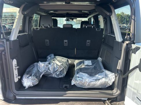 New 2026 Ford Bronco Big Bend w/ Black Diamond Package AWD/4WD image 13