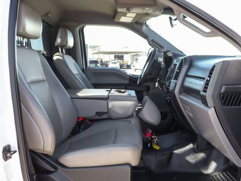 Used 2020 Ford F550 4x4 Regular Cab Super Duty image 42