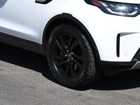 Used 2019 Land Rover Discovery HSE AWD/4WD image 9
