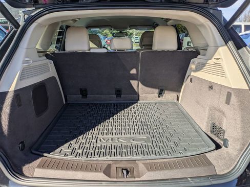 Used 2019 Lincoln MKC Premiere image 28